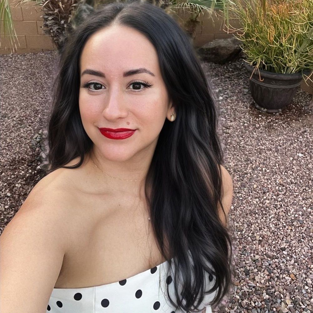 Meet your Posher, Cece